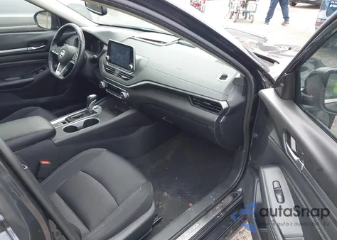 2019 Nissan Altima 2.5 Sv z USA, uszkodzony, nr VIN 1N4BL4DV3KC138412